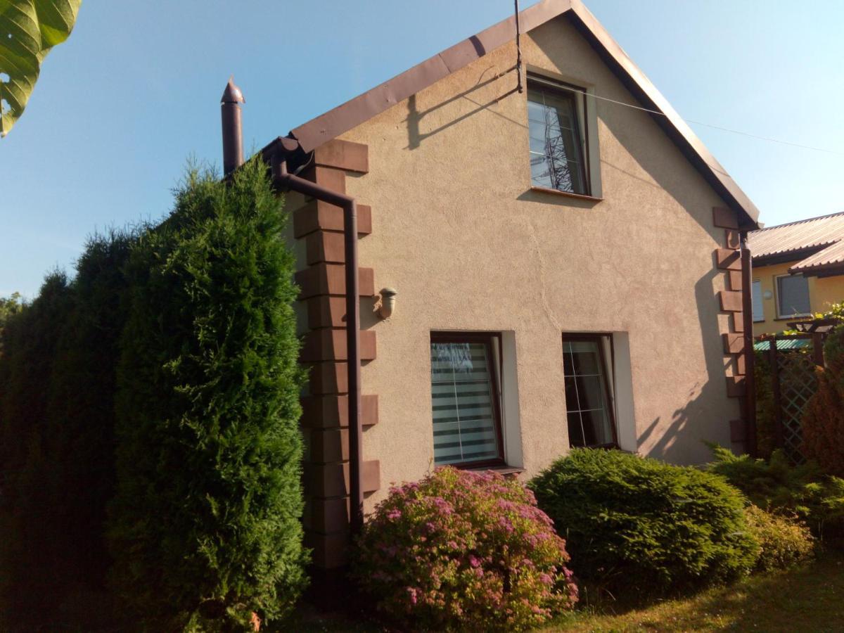 Domek Nad Kanalem Luczanskim Gizycko Exterior photo